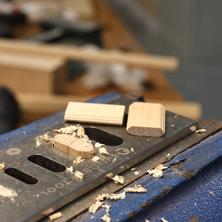 Domino Trim Plate fits 4mm to 14mm Tenons - FindBuyTool